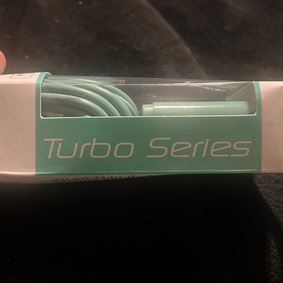 Wireless Gear 10’ Lightning Cable With Wall charger Mint For IPhone | - Picture 3 of 5